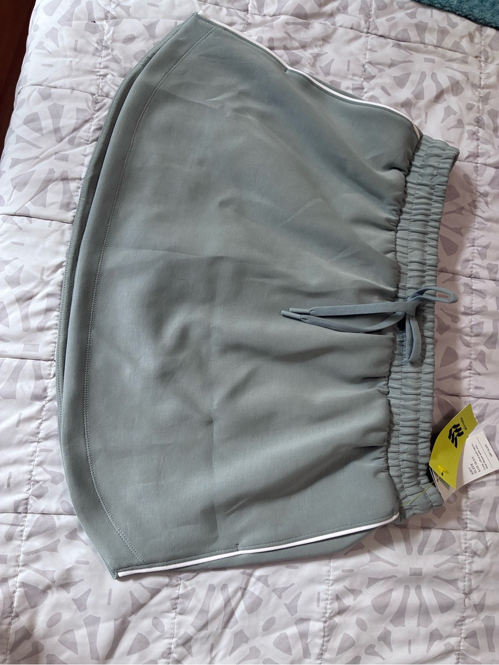 NWT All in Motion Sage Green Drawstring Tennis Skort Size L - Picture 3 of 6